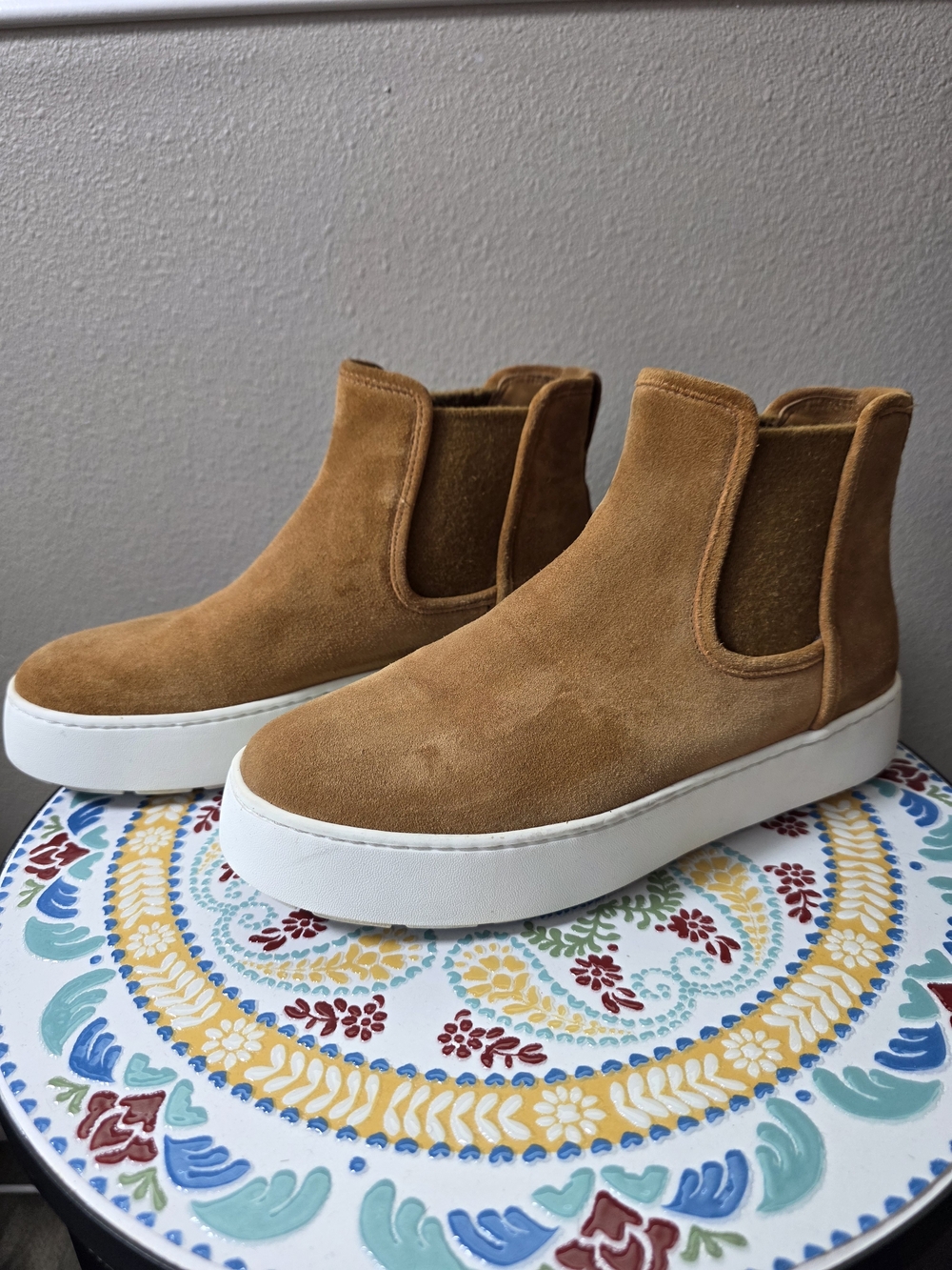 Vince Newlyn Chestnut Suede Platform Chelsea Sneakers Sz 7